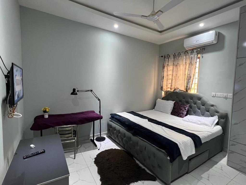 Fowaa Lux Bed and Breakfast Tema Buitenkant foto